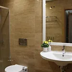 Salvador's House T2 - Rooftop Pool & Center نازاريه