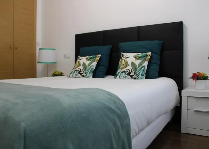 Salvador's House T2 - Rooftop Pool & Center